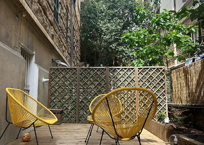 Apartamento Leonidas House 2 *